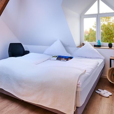 Hotel Restaurant Zur Linde Westerstede Exteriör bild
